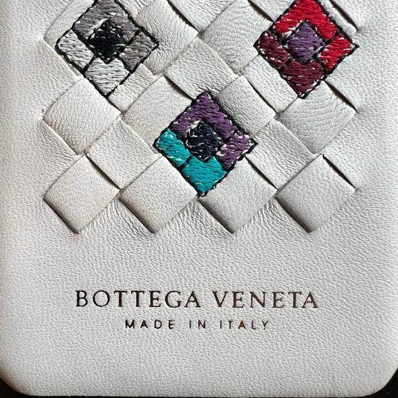 NWT BOTTEGA VENETA
White Leather iPhone X Cell Phone Case w/ Pouch & Gift Box - Picture 5 of 8